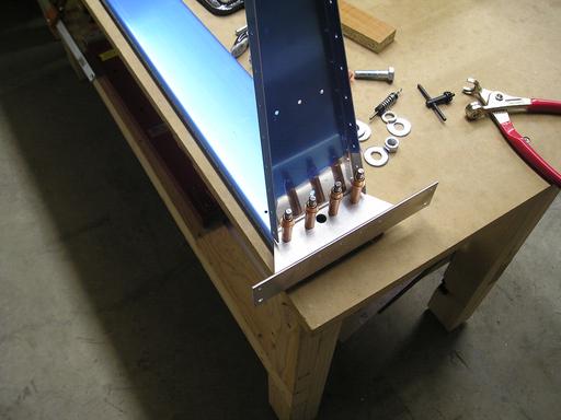 Fitting rudder horn to spar
