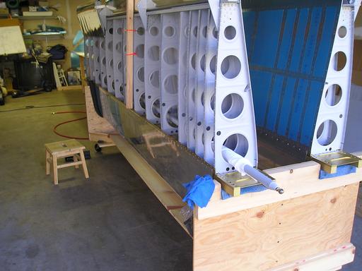 Wing with pushrod in place