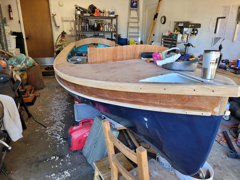 planing starboard gunwale