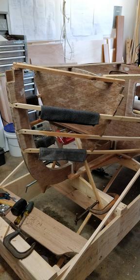 wetting stringers at bow