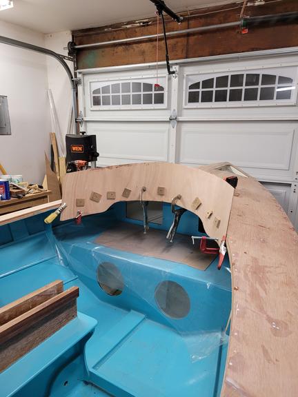 Glueing forward coaming