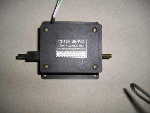 Label of trim servo