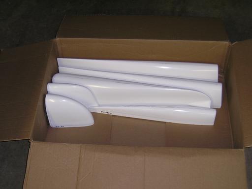 Empennage fiberglass parts