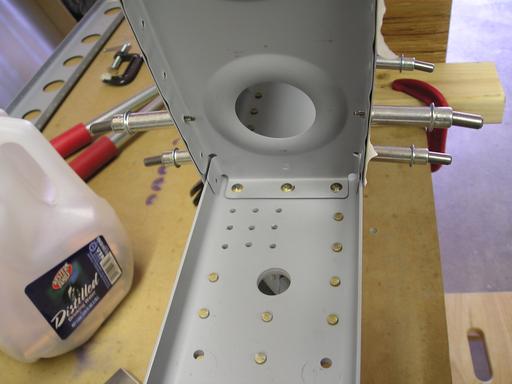 Inboard main rib