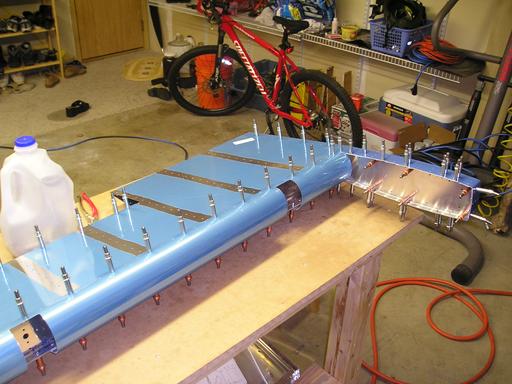 Attaching counterbalance assembly