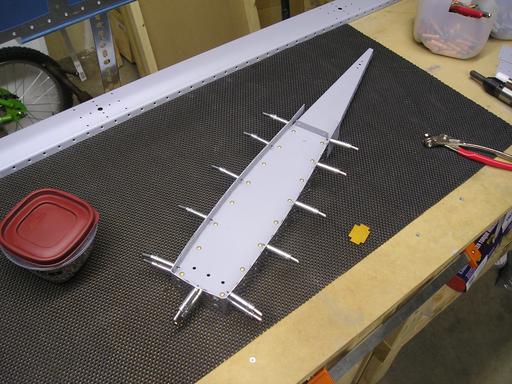 Assembling counterbalance rib