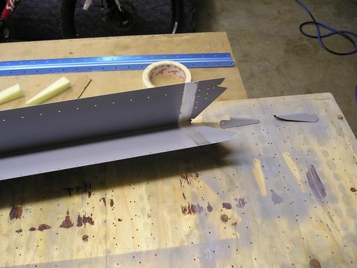 Priming skin and trim tab horns