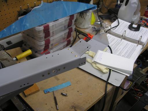 Nutplates in F-785B