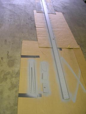 Priming rear spar parts