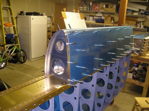 Outer leading edge