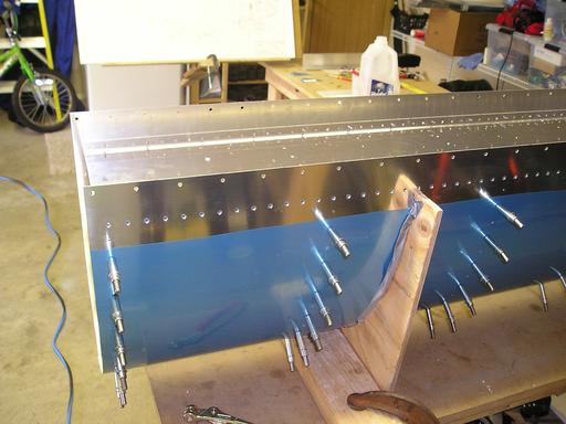 Countersinks on tank skin