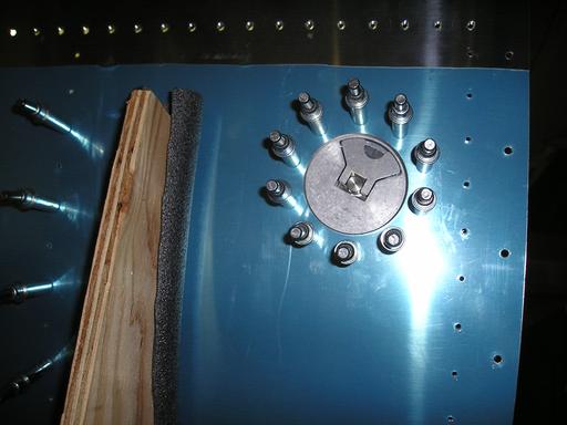Drilling fuel filler cap
