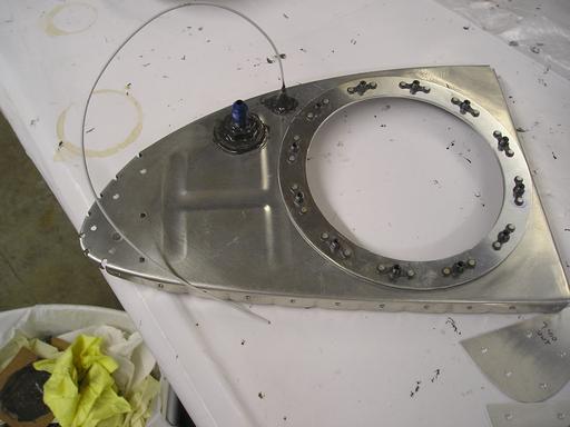 Inner tank rib