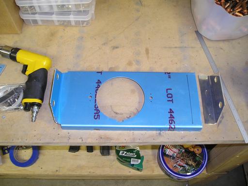 Landing light bracket