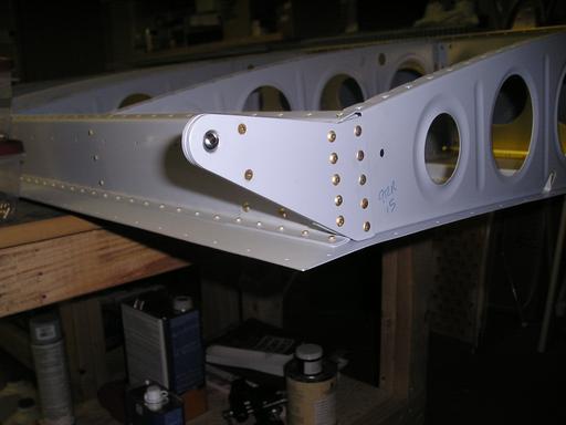Outboard hinge