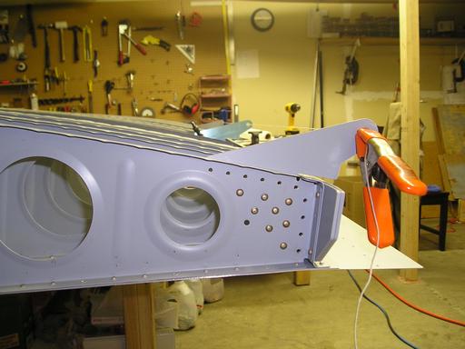 Inner hinge from inboard