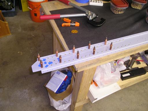 Assembling rear spar
