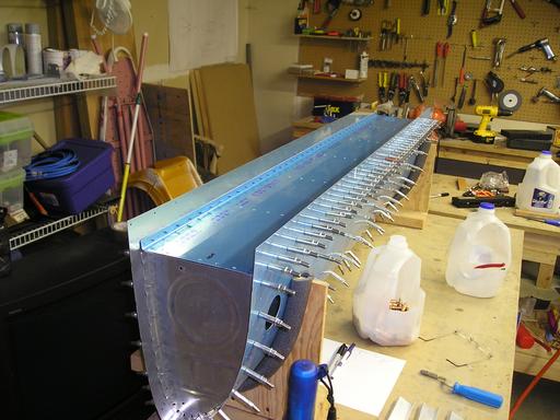 Baffle on tank assembly